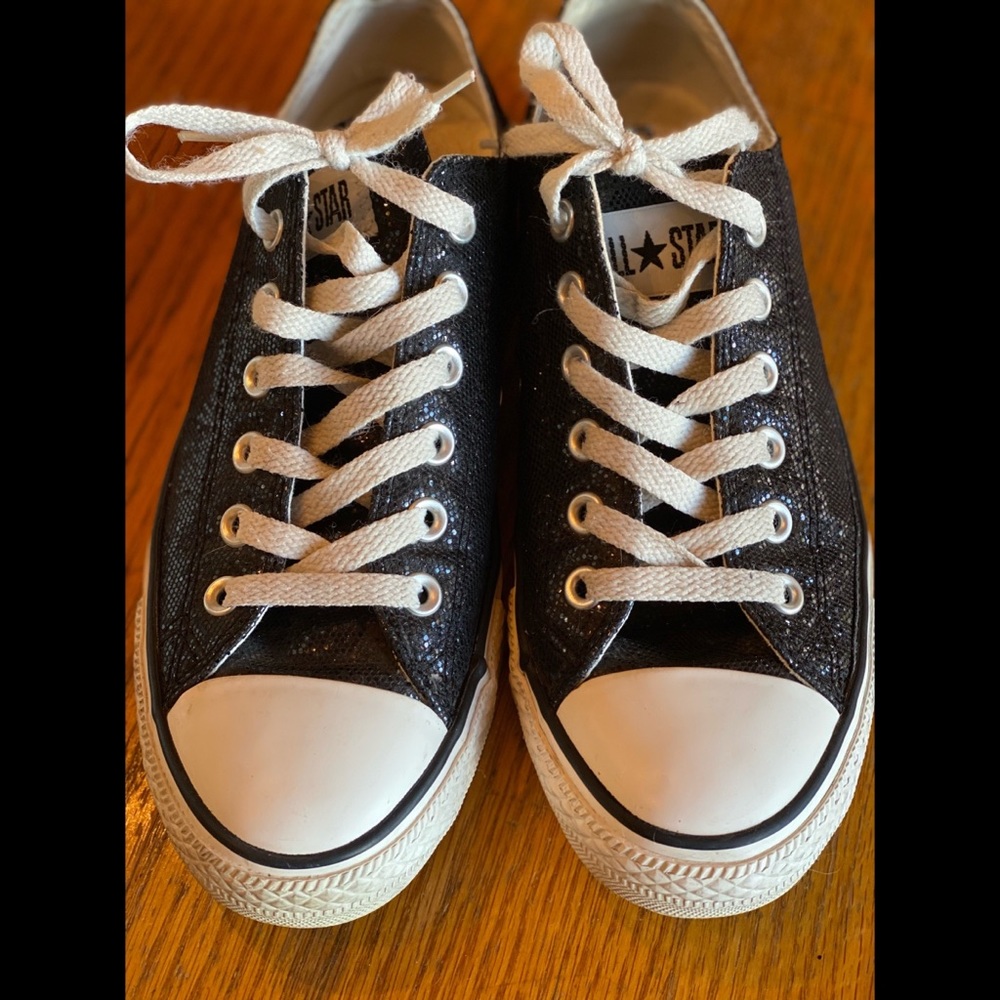 Converse glitter shoe
